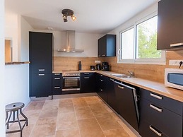 Spacious and Modern Villa With Large Garden and BBQ Area