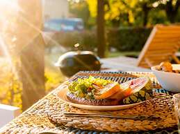 Spacious and Modern Villa With Large Garden and BBQ Area