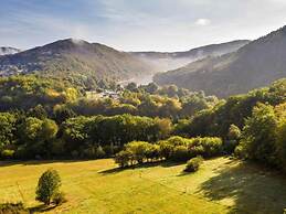 Beautiful Holiday Home in Waxweiler With Pool