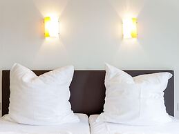 Beautiful Holiday Home in Waxweiler With Pool