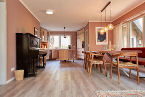 Cottage With a Fireplace Just 10 Minutes From the Beach