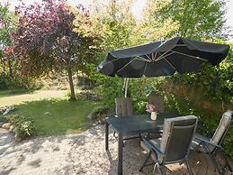 Cottage With a Fireplace Just 10 Minutes From the Beach