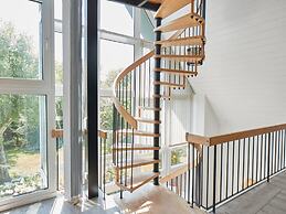 Cottage With a Fireplace Just 10 Minutes From the Beach