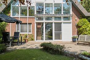 Cottage With a Fireplace Just 10 Minutes From the Beach