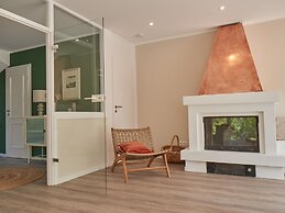 Cottage With a Fireplace Just 10 Minutes From the Beach