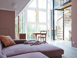 Cottage With a Fireplace Just 10 Minutes From the Beach