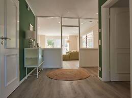 Cottage With a Fireplace Just 10 Minutes From the Beach