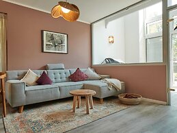 Cottage With a Fireplace Just 10 Minutes From the Beach