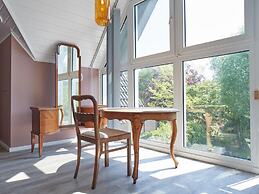 Cottage With a Fireplace Just 10 Minutes From the Beach