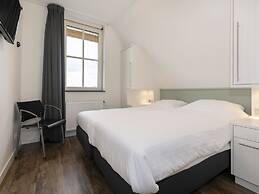 Luxury Villa With a Sauna, at the Tjeukemeer