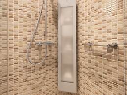 Luxury Villa With a Sauna, at the Tjeukemeer