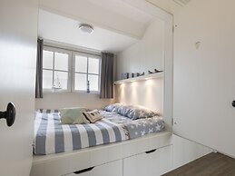 Luxury Villa With a Sauna, at the Tjeukemeer