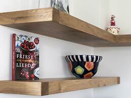 Luxury Villa With a Sauna, at the Tjeukemeer