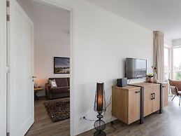 Luxury Villa With a Sauna, at the Tjeukemeer