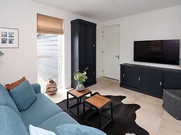 Luxury Villa With a Sauna, at the Tjeukemeer