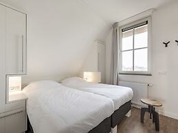 Luxury Villa With a Sauna, at the Tjeukemeer