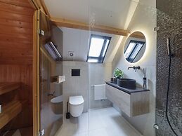 Nice Holiday Home With Washing Machine, in a Holiday Park 200m. From t