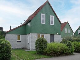 Nice Holiday Home With Washing Machine, in a Holiday Park 200m. From t