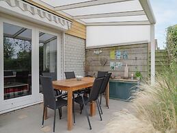 Nice Holiday Home With Washing Machine, in a Holiday Park 200m. From t