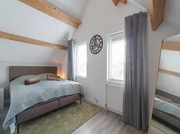 Nice Holiday Home With Washing Machine, in a Holiday Park 200m. From t