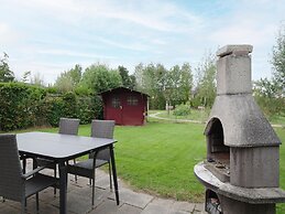 Nice Holiday Home With Washing Machine, in a Holiday Park 200m. From t