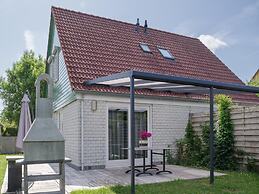 Nice Holiday Home With Washing Machine, in a Holiday Park 200m. From t