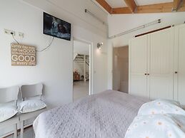 Nice Holiday Home With Washing Machine, in a Holiday Park 200m. From t