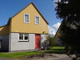 Nice Holiday Home With Washing Machine, in a Holiday Park 200m. From t