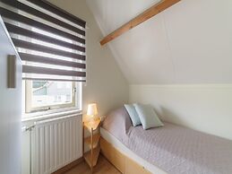 Nice Holiday Home With Washing Machine, in a Holiday Park 200m. From t