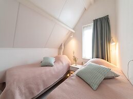 Nice Holiday Home With Washing Machine, in a Holiday Park 200m. From t