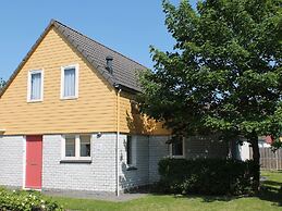 Nice Holiday Home With Washing Machine, in a Holiday Park 200m. From t