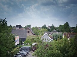 Nice Holiday Home With Washing Machine, in a Holiday Park 200m. From t