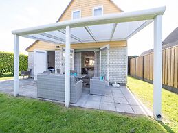 Nice Holiday Home With Washing Machine, in a Holiday Park 200m. From t