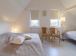 Nice Holiday Home With Washing Machine, in a Holiday Park 200m. From t