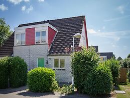 Nice Holiday Home With Washing Machine, in a Holiday Park 200m. From t