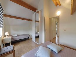 Nice Holiday Home With Washing Machine, in a Holiday Park 200m. From t