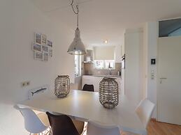 Nice Holiday Home With Washing Machine, in a Holiday Park 200m. From t