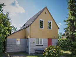 Nice Holiday Home With Washing Machine, in a Holiday Park 200m. From t