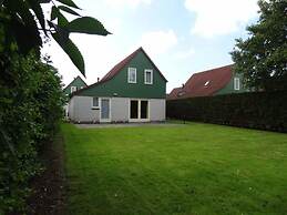 Nice Holiday Home With Washing Machine, in a Holiday Park 200m. From t