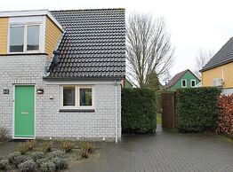 Nice Holiday Home With Washing Machine, in a Holiday Park 200m. From t