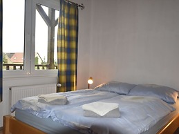 Spacious Apartment in Boddin With Garden