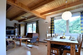 Spacious Apartment in Boddin With Garden