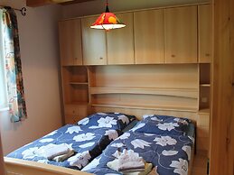 Spacious Apartment in Boddin With Garden