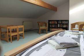 Spacious Apartment in Boddin With Garden