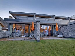 Modern Apartment With Balcony and Access to Sauna