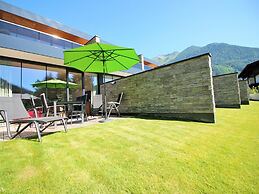 Modern Apartment With Balcony and Access to Sauna