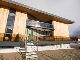 Modern Apartment With Balcony and Access to Sauna