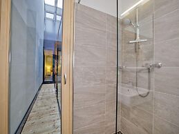 Modern Apartment With Balcony and Access to Sauna