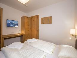 Modern Apartment With Balcony and Access to Sauna