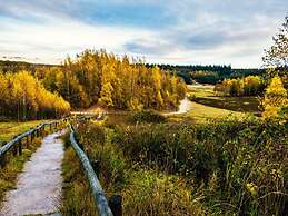 Beautiful House With Covered Terrace, Located in a Holiday Park in Rhe